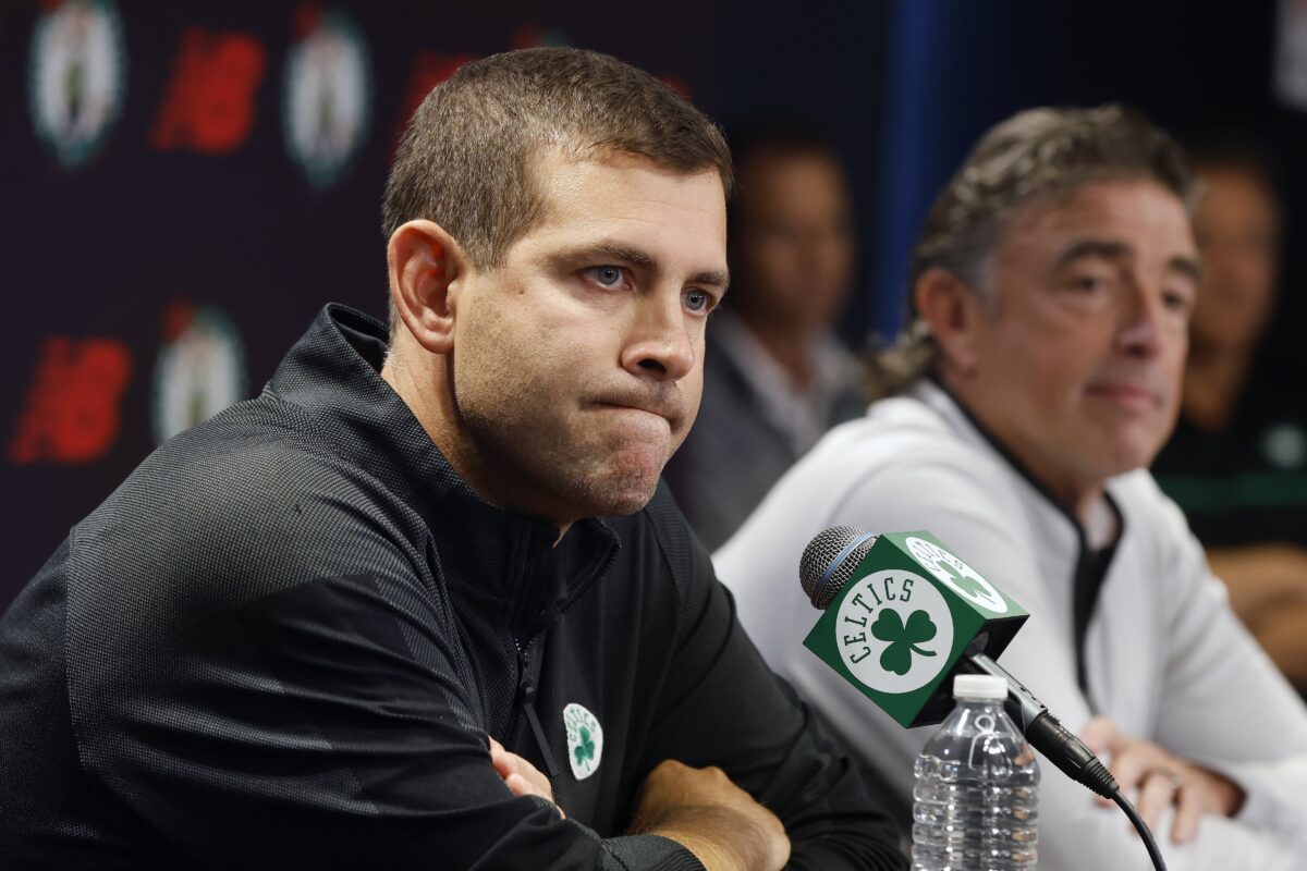 Why do the Boston Celtics continue to struggle closing games?