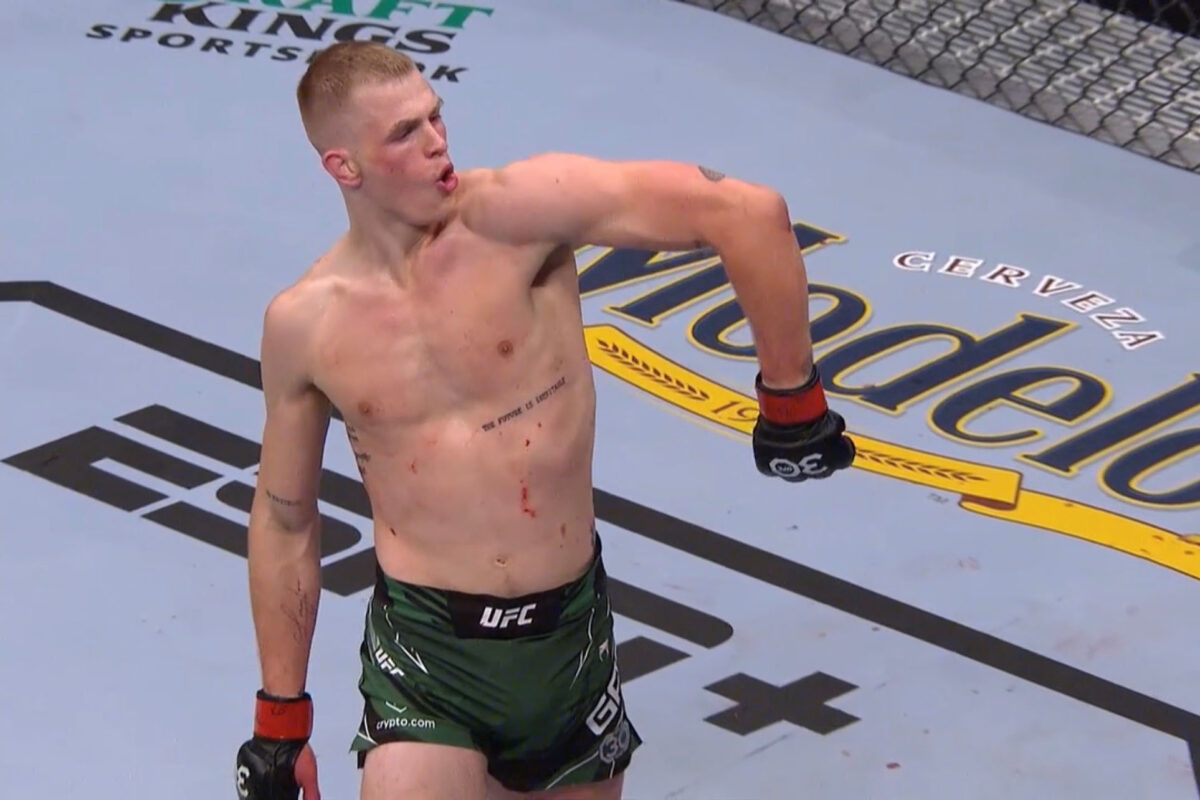 UFC 285 video: Ian Machado Garry swarms Song Kenan for late finish, celebrates Conor McGregor-style