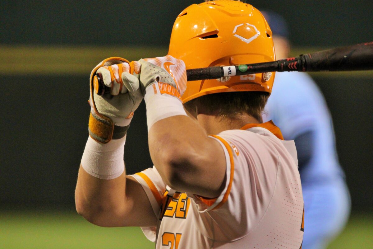 Vols defeat Gonzaga to open weekend series