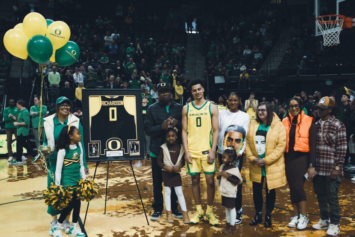 Photo Gallery: Oregon basketball honors six important seniors