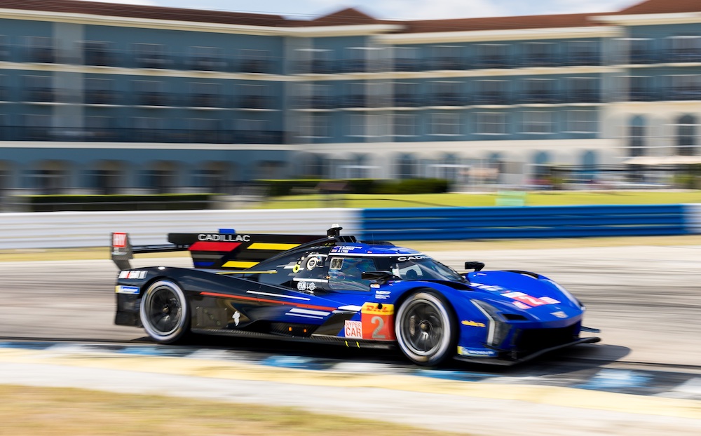 Bamber puts Cadillac on top of Prologue session two at Sebring