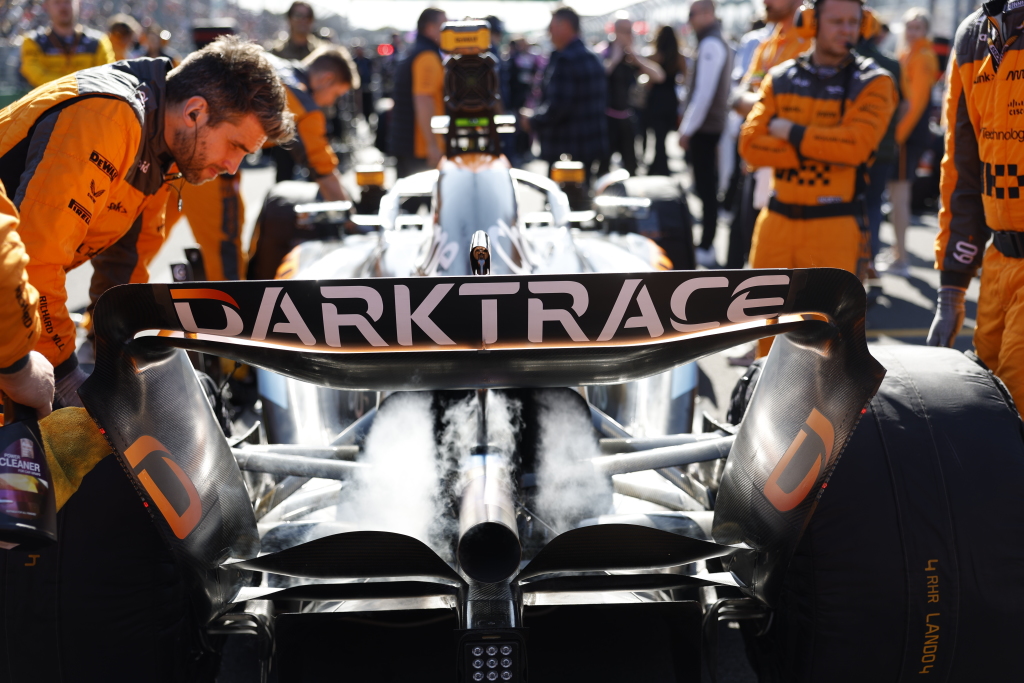 McLaren plays down expectations for Baku update
