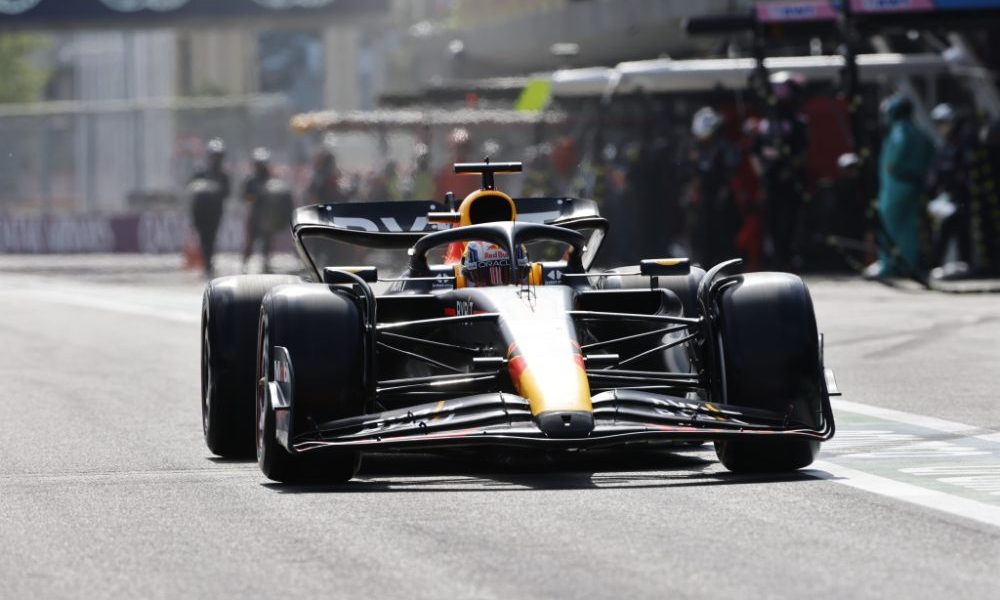 Horner defends Verstappen pit stop timing despite lost lead