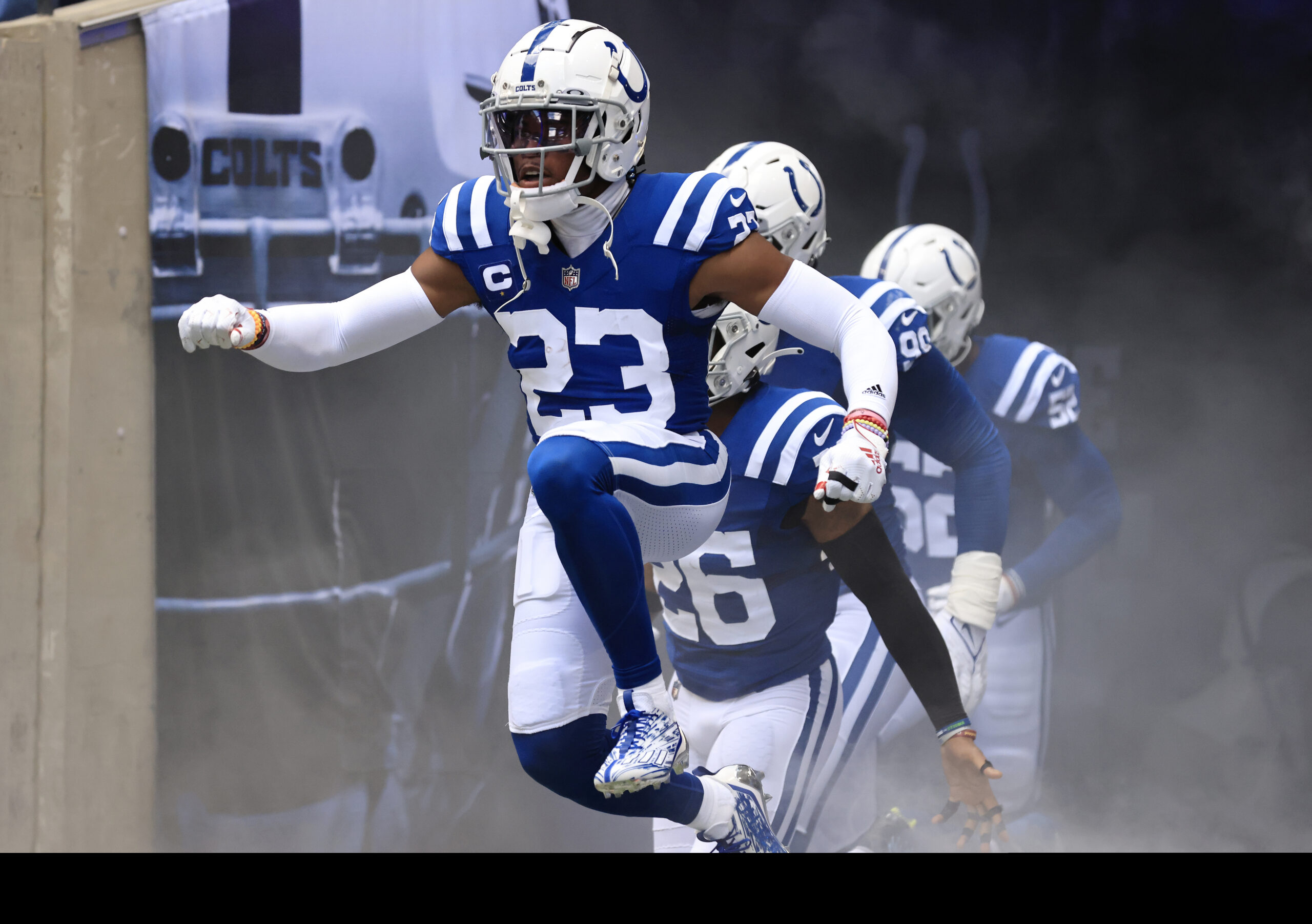 What keeping Kenny Moore II means for the Colts