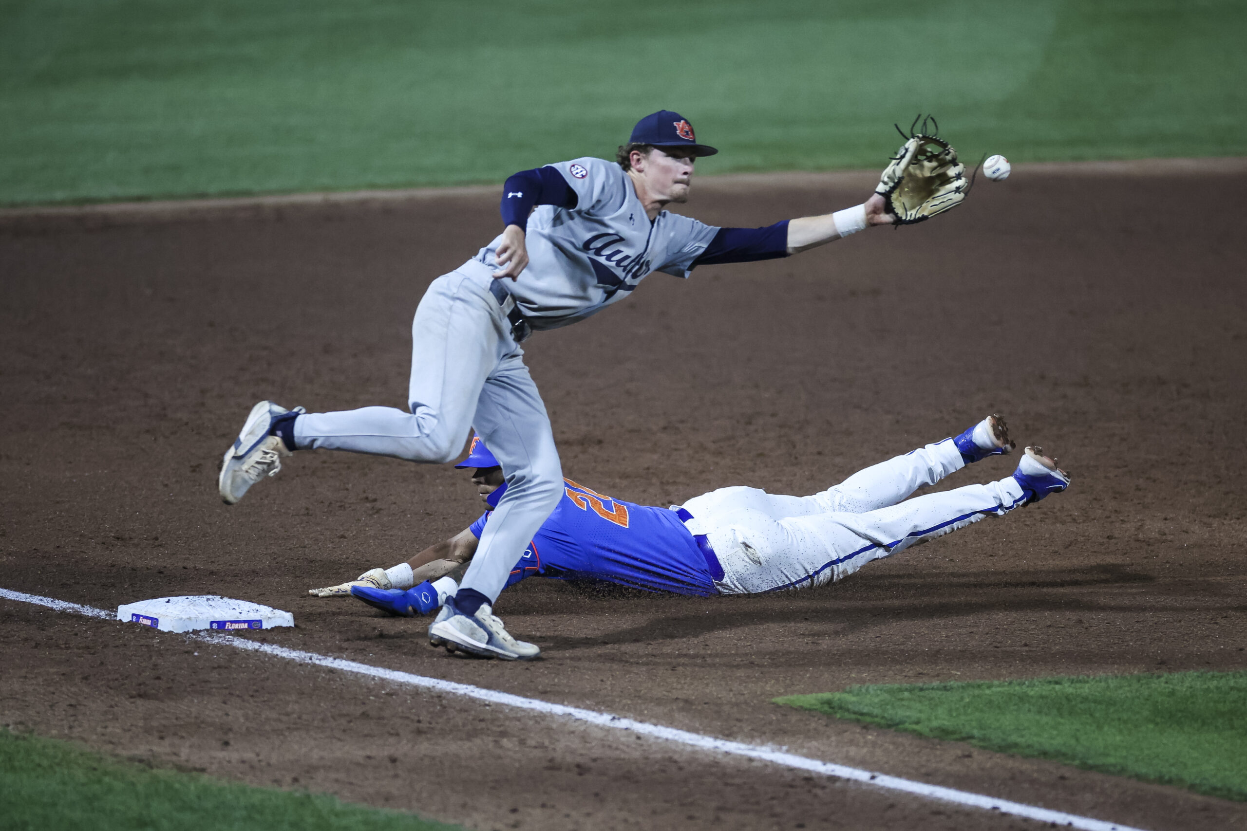 Gators blow by Auburn in game two, evens series