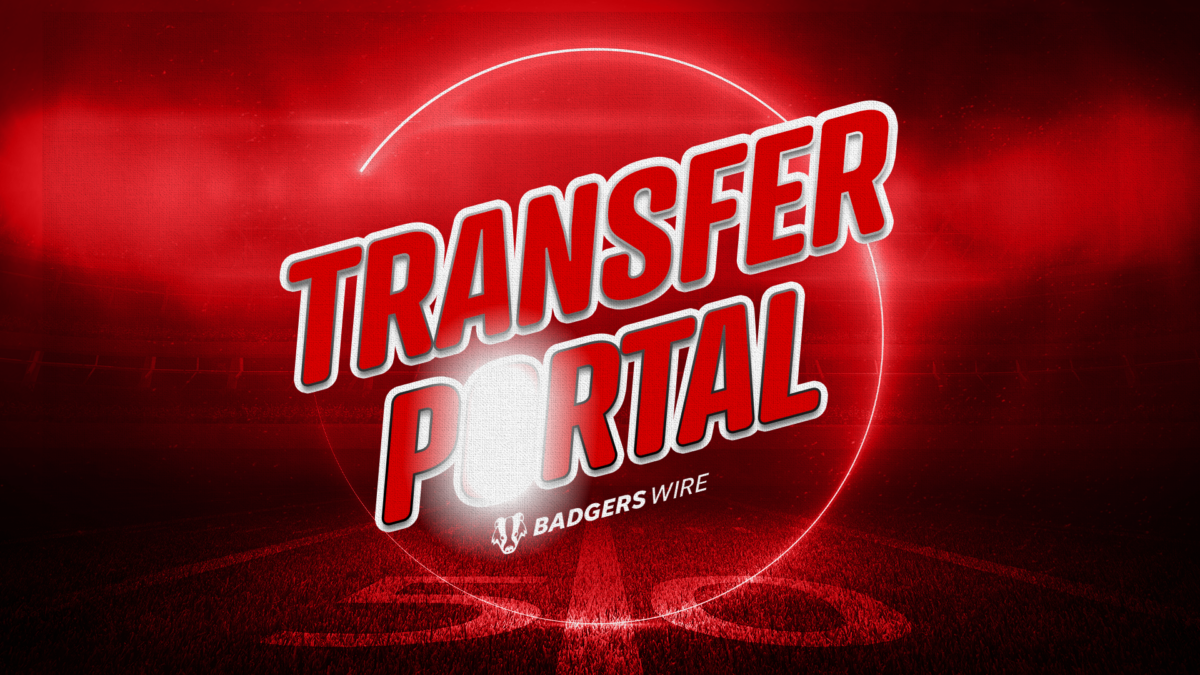 Wisconsin kicker enters the transfer portal