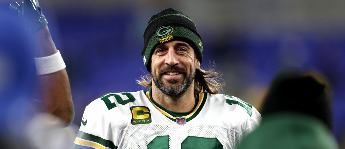 Aaron Rodgers arriving at the Jets’ facility led to so many Ted Lasso jokes