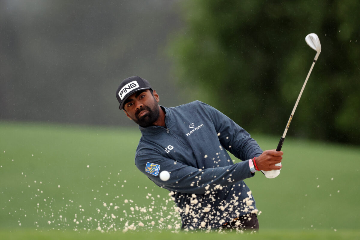 Sahith Theegala recreates Tiger Woods’ most famous shot for an epic chip in at the Masters