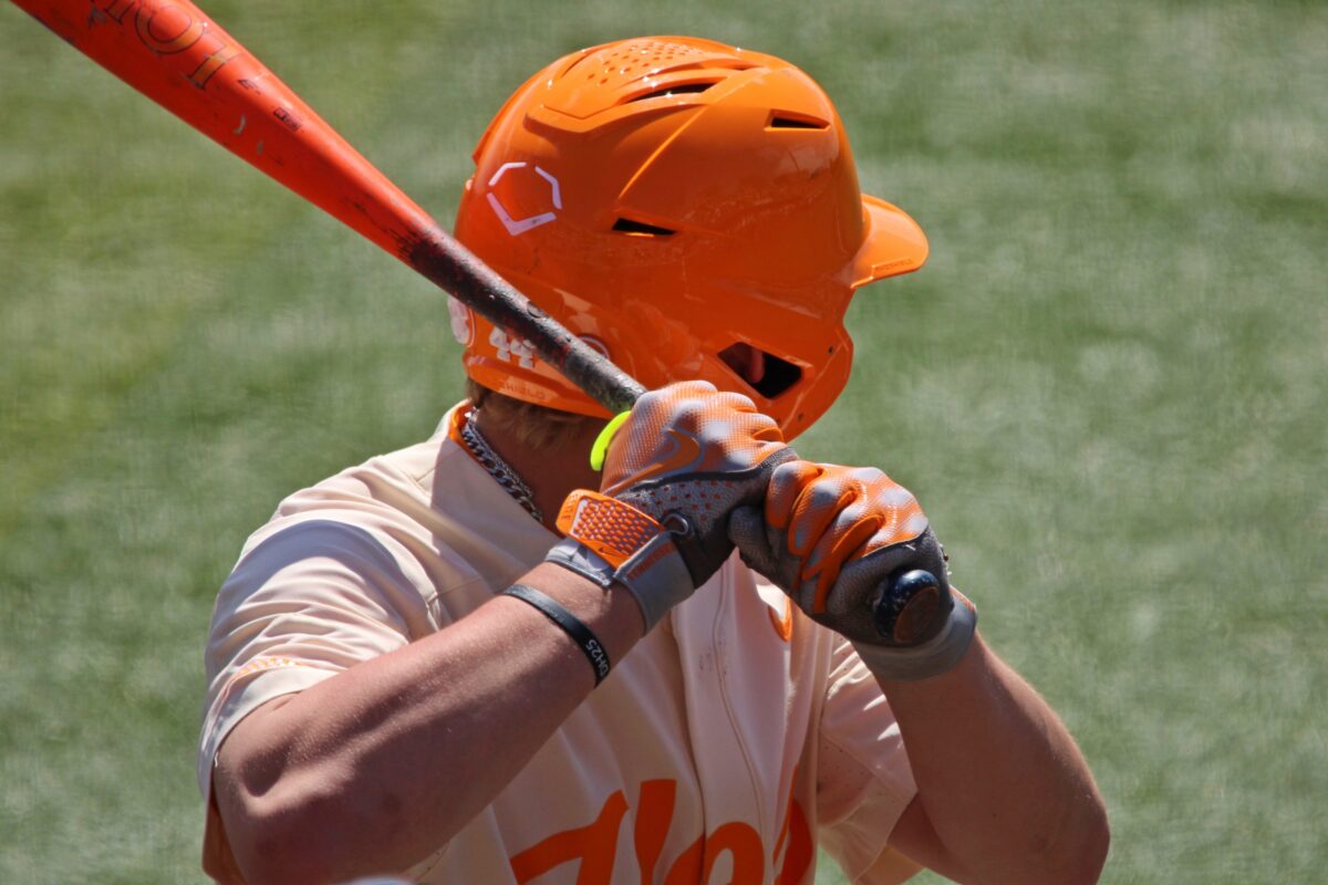Vols up one spot in latest USA TODAY Sports baseball coaches poll
