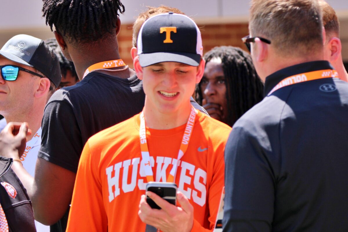 Twitter reaction from top recruits attending 2023 Orange & White Game