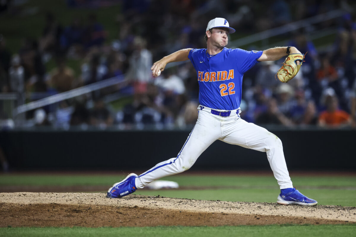 Neely holds on for second-straight save, Florida sweeps Mizzou