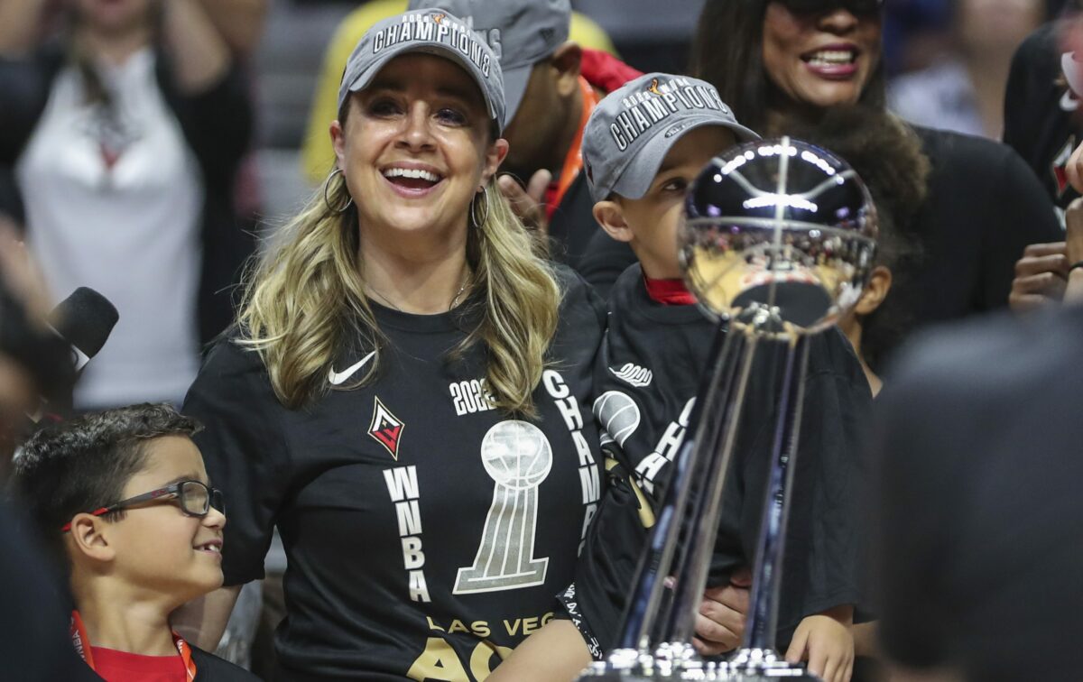 Six-time WNBA All-Star Becky Hammon inducted into basketball Hall of Fame