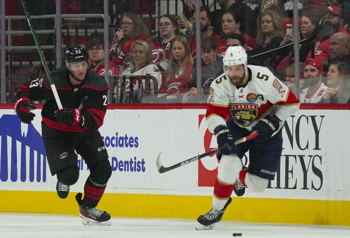 Carolina Hurricanes at Florida Panthers odds, picks and predictions