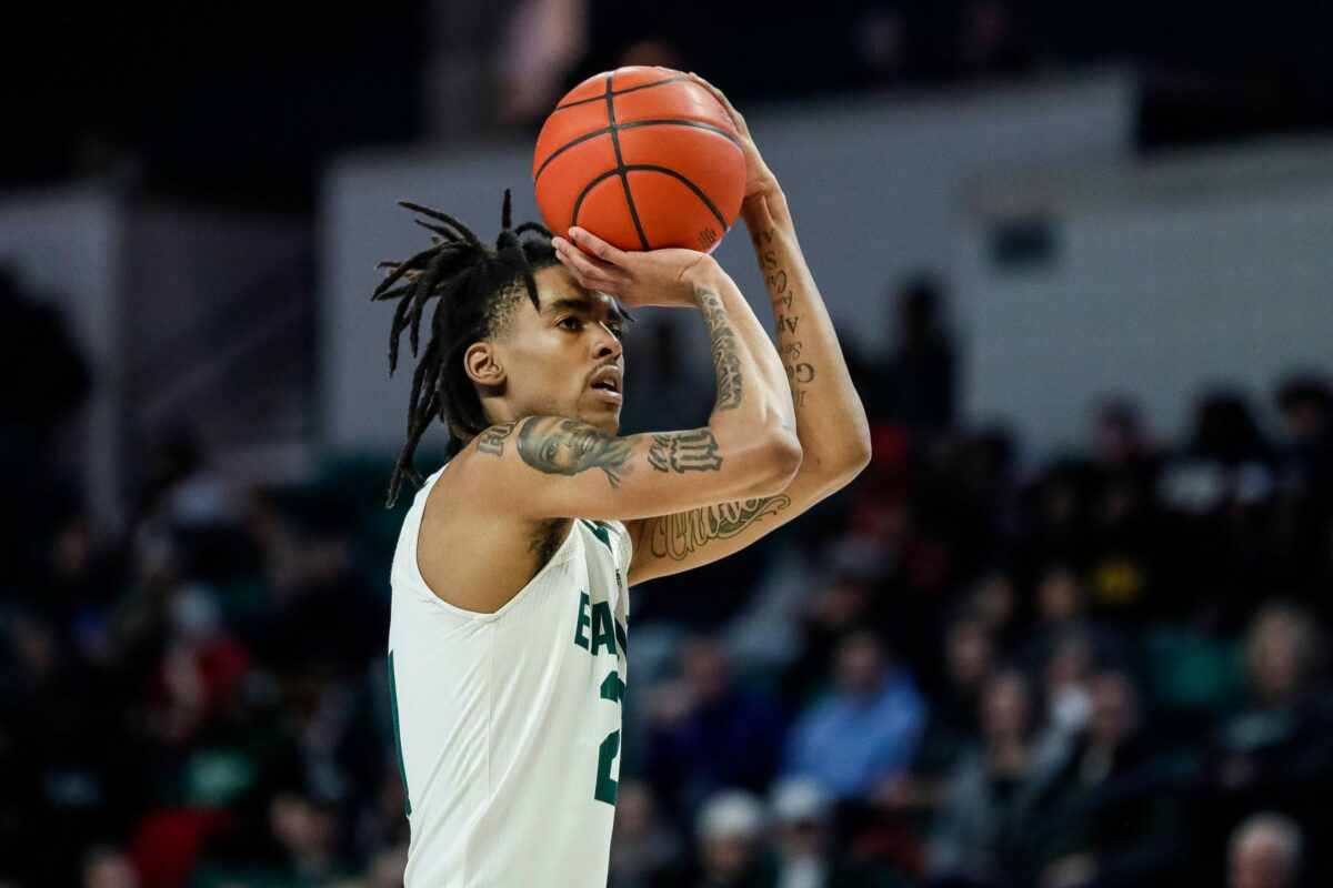 Former top recruit Emoni Bates officially declares for 2023 NBA draft