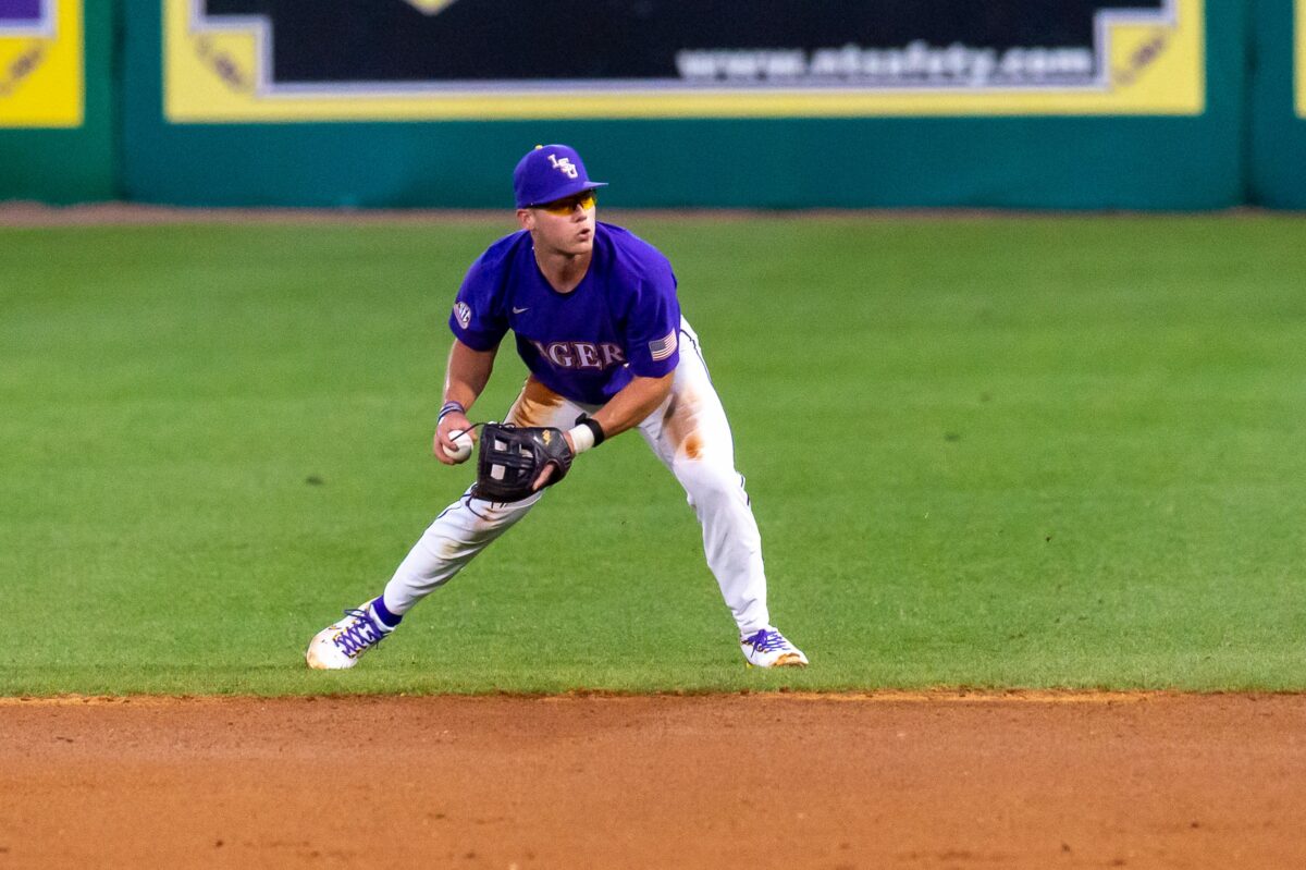 Where LSU sits in latest standings after rain-impacted weekend in the SEC