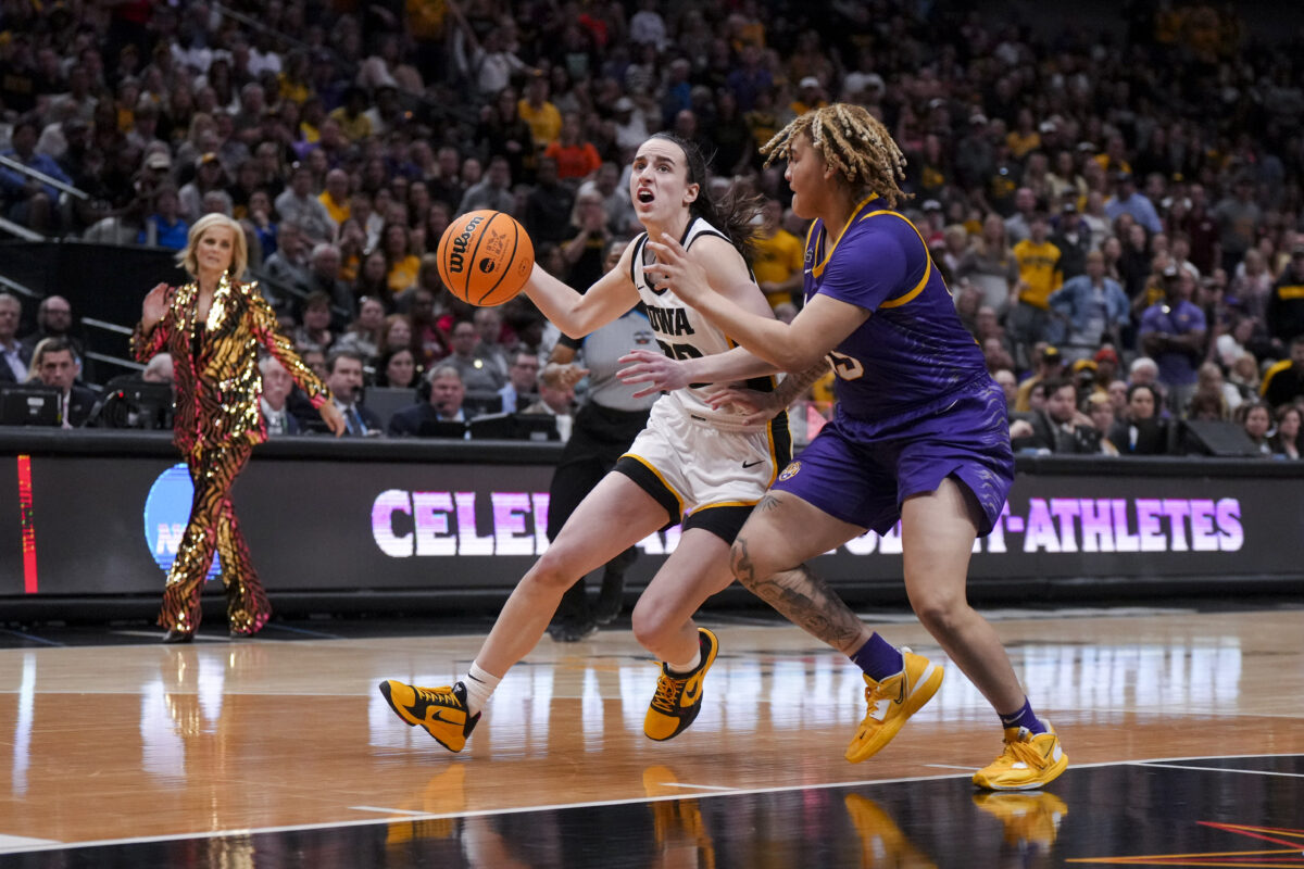 The rampant officiating during Iowa-LSU’s women’s NCAA tournament title game made fans furious