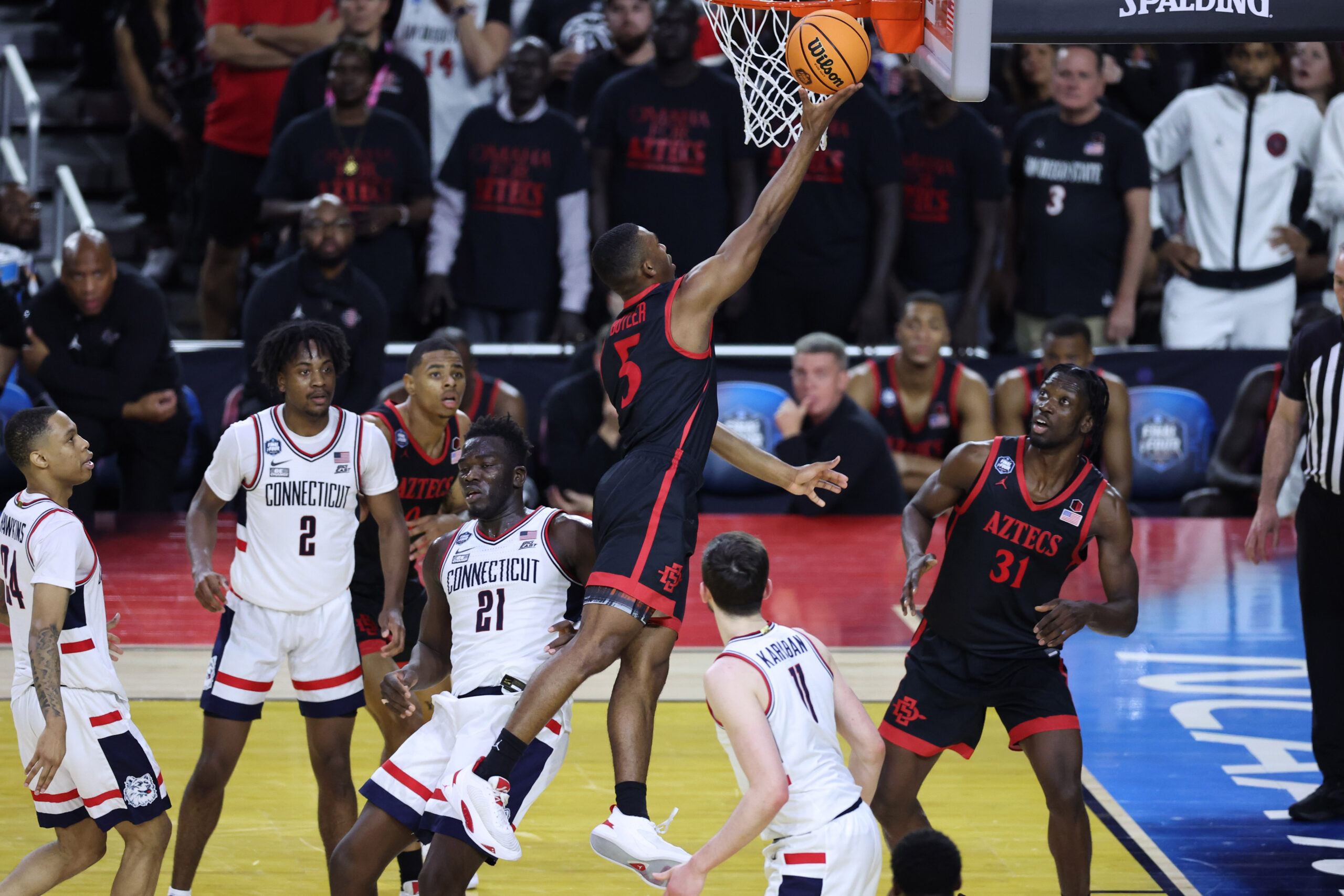 San Diego State puts up a fight in national title game vs UConn