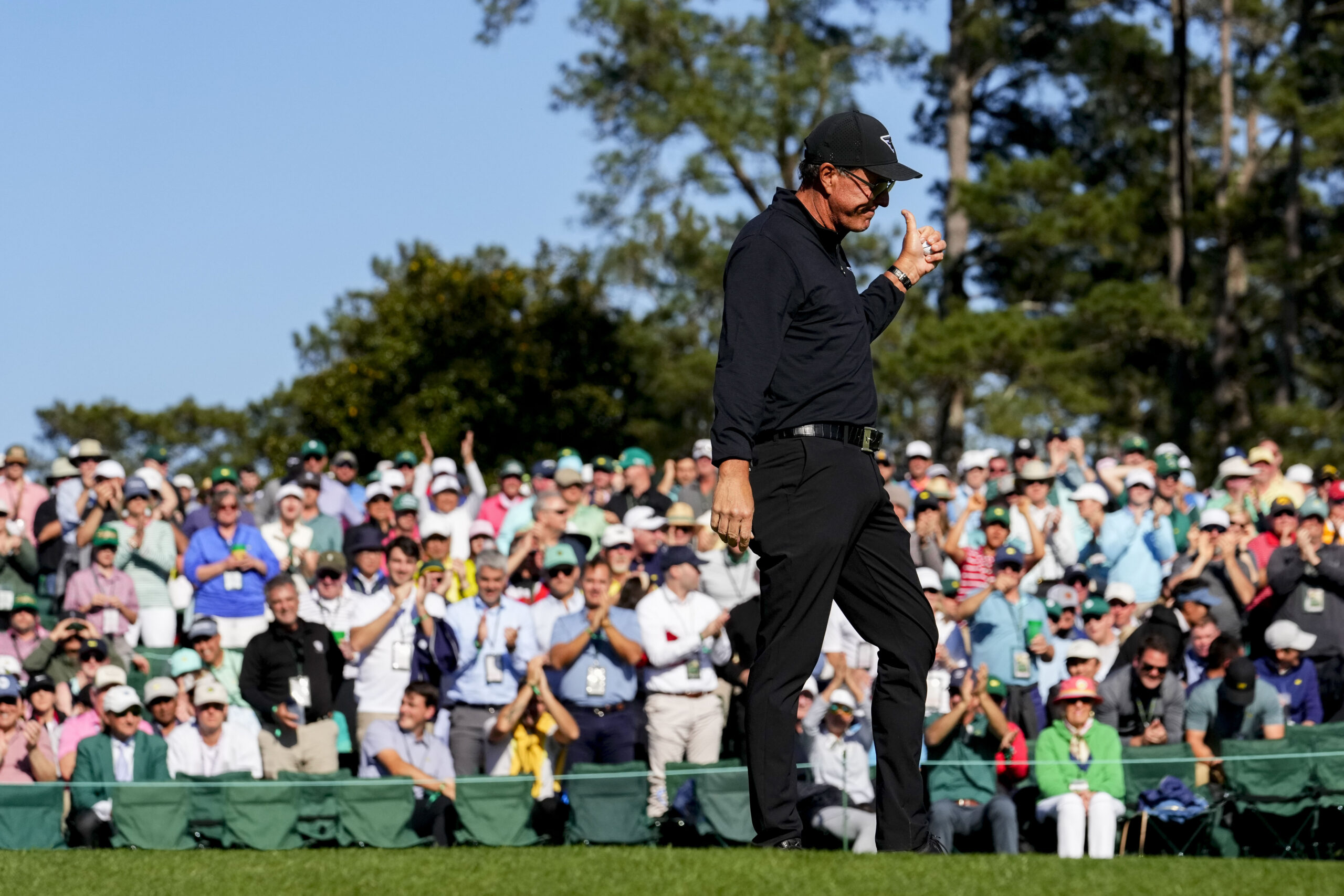 Phil Mickelson joins list of players to finish top 10 at the Masters in four different decades