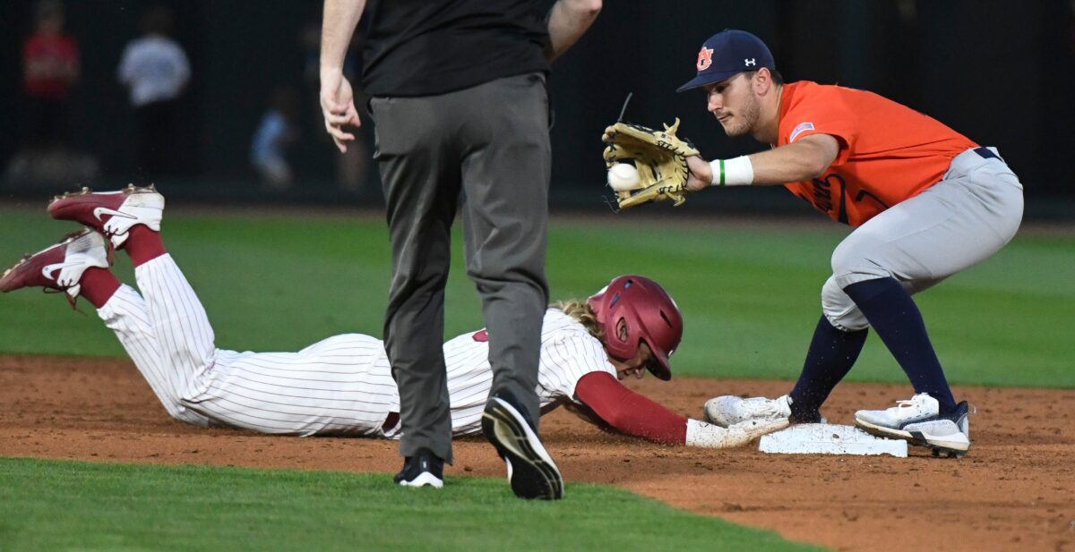 Alabama evens series with Auburn in a pitcher’s duel