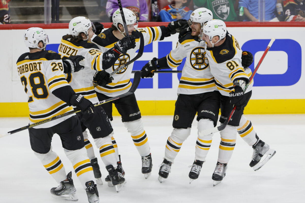 Boston Bruins at Florida Panthers Game 4 odds, picks and predictions