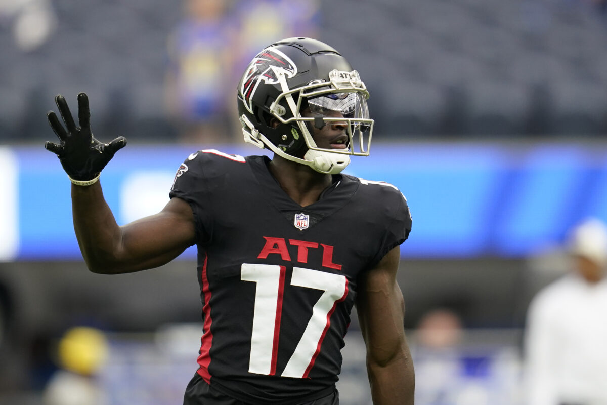 Ex-Falcons WR Olamide Zaccheaus signs with Eagles