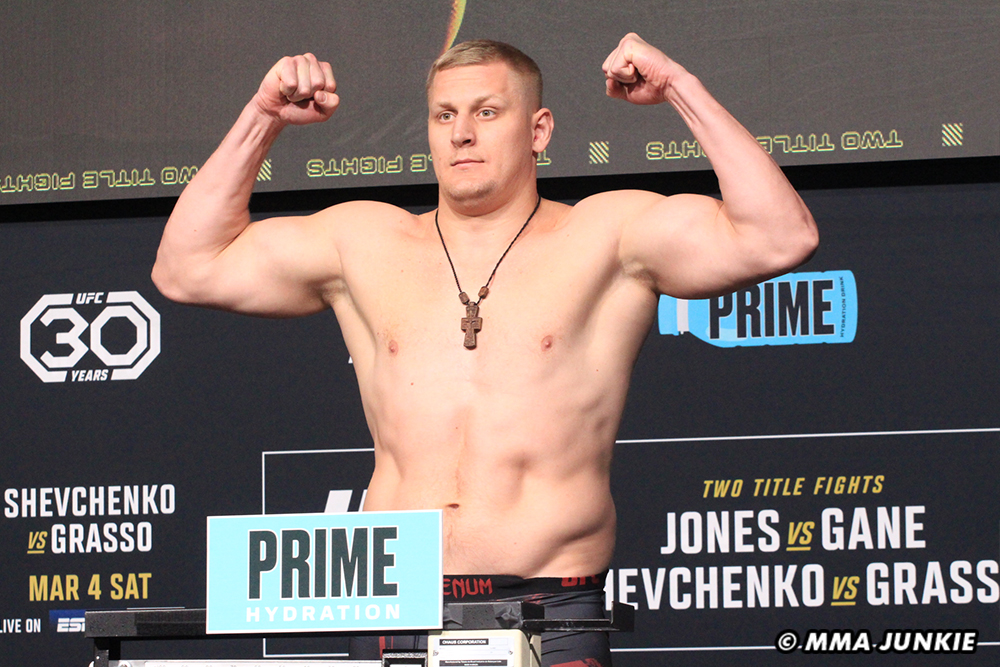 Daniel Cormier advises Sergei Pavlovich to be backup for Jon Jones vs. Stipe Miocic UFC title fight