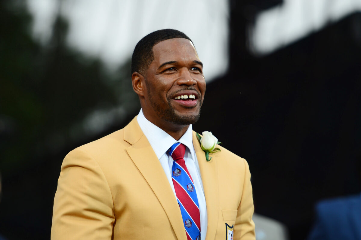 Giants great Michael Strahan inducted into Texas Sports Hall of Fame