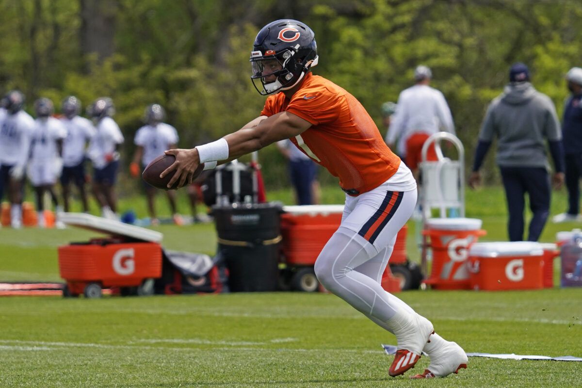 WATCH: Justin Fields and D.J. Moore connect at Bears practice