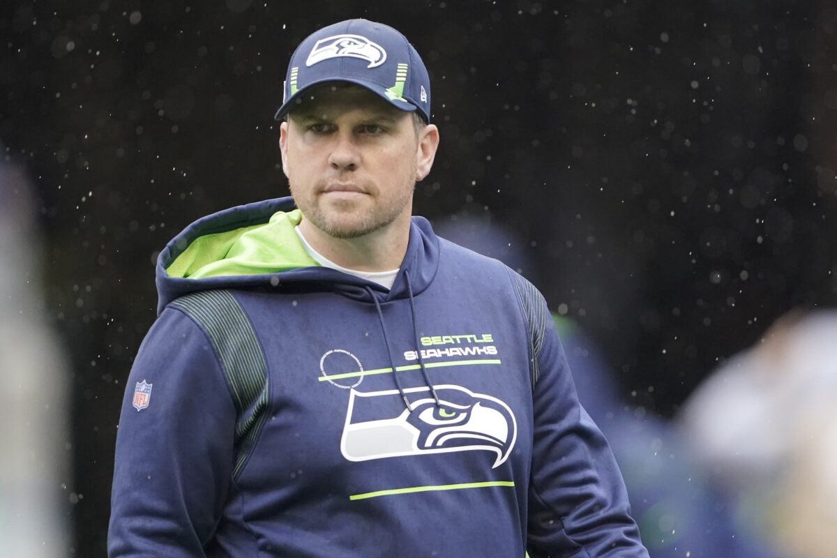 Shane Waldron: Seahawks ‘mixing and matching’ OL reps for now