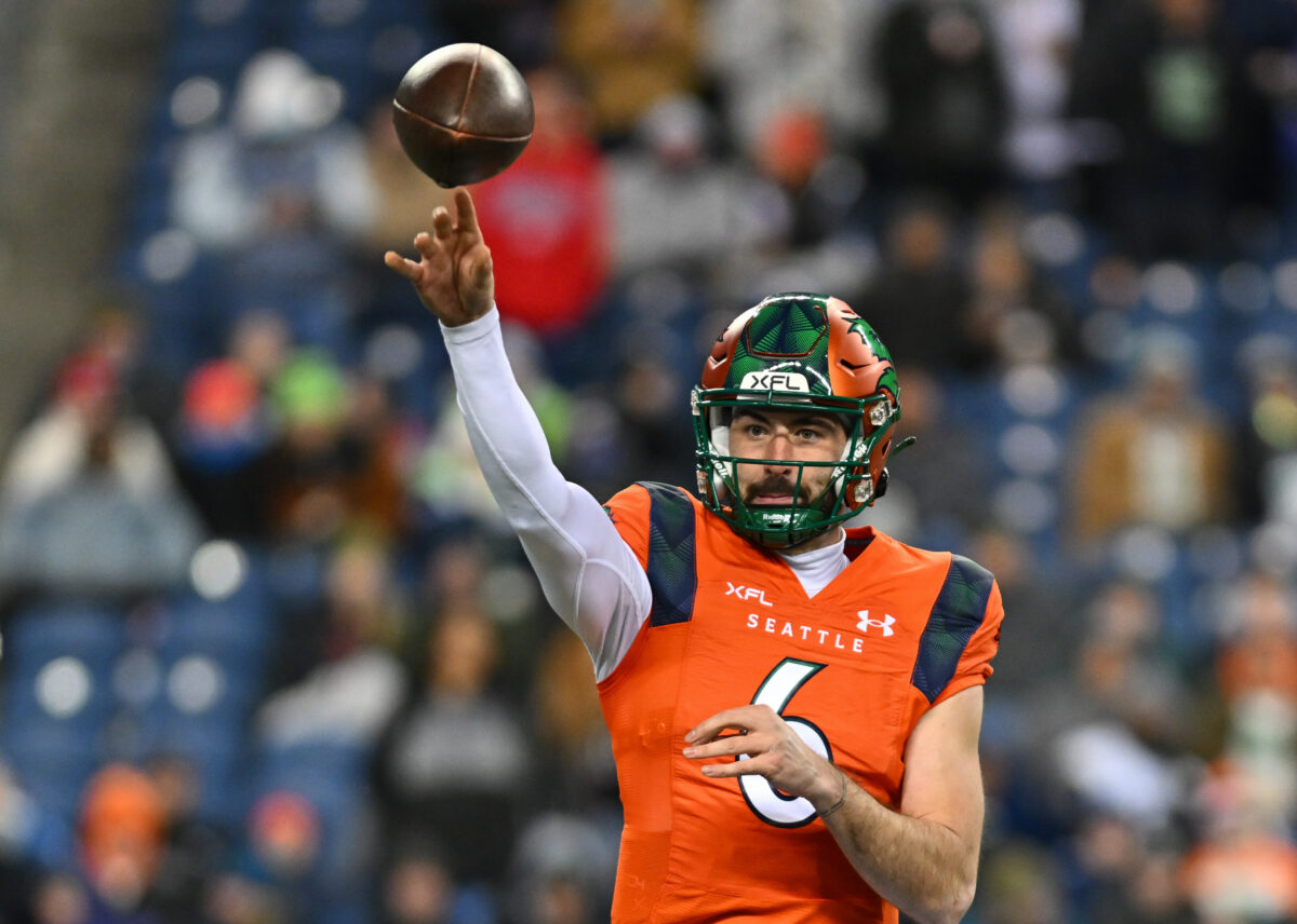 Broncos signing XFL quarterback Ben Dinucci