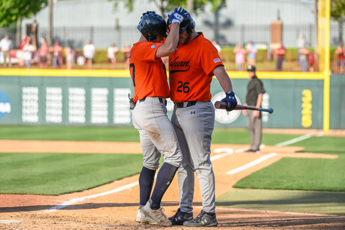 Auburn unable to complete sweep against South Carolina