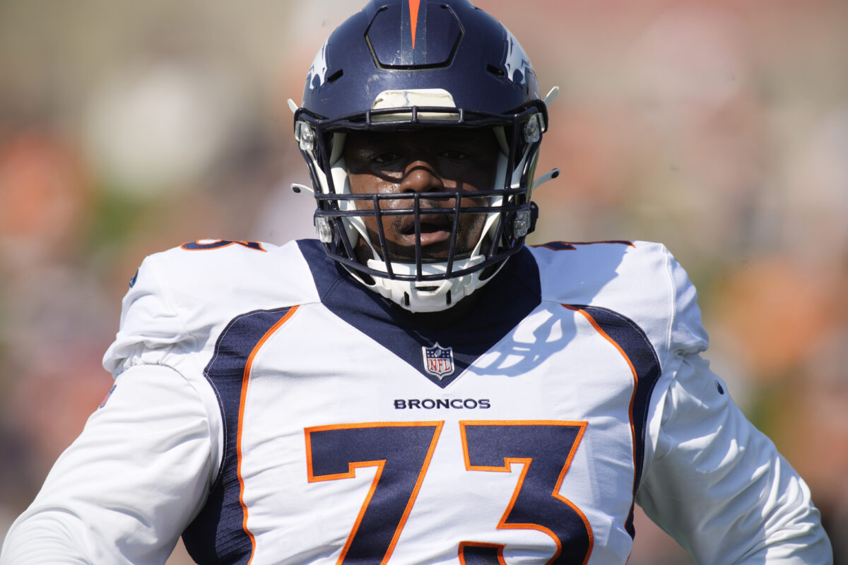 Broncos re-signing OT Cam Fleming to 1-year contract