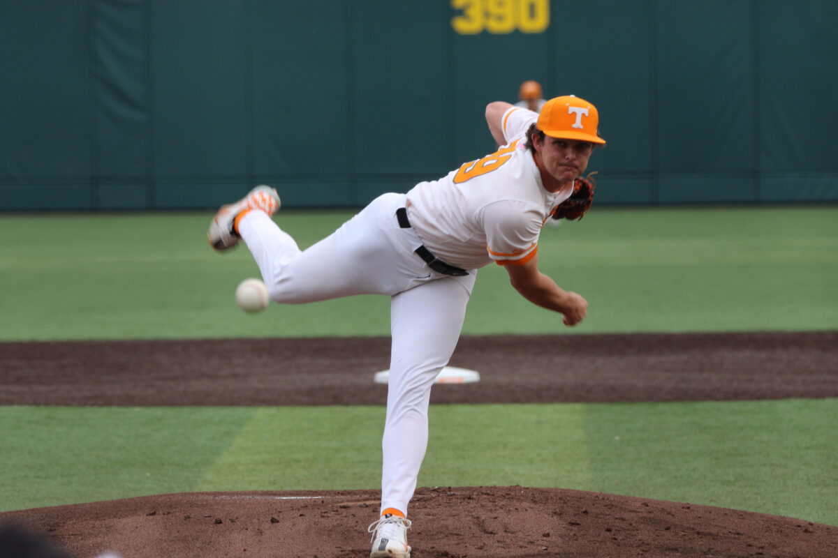 Andrew Lindsey named NCBWA Co-Pitcher of the Week
