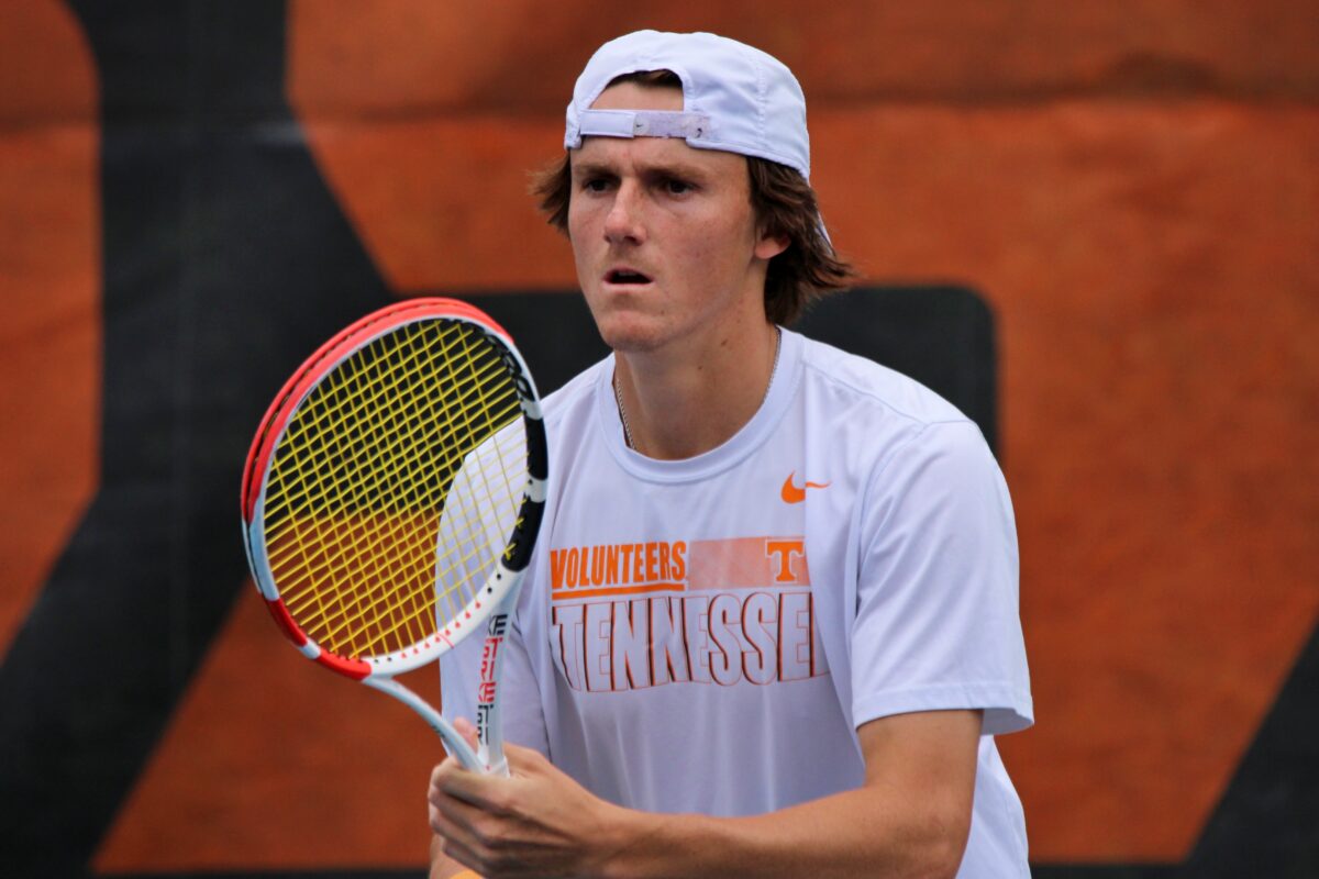 Tennessee advances to NCAA Tournament second-round