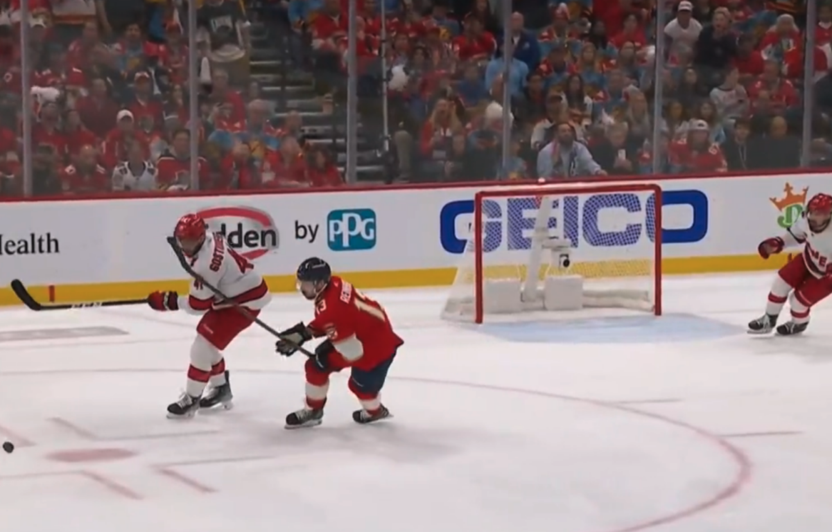 NHL fans couldn’t believe there was no penalty on this late high stick during Hurricanes-Panthers Game 3