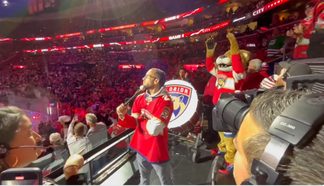 Dolphins coach Mike McDaniel got the Panthers crowd absolutely hyped ahead of Game 4