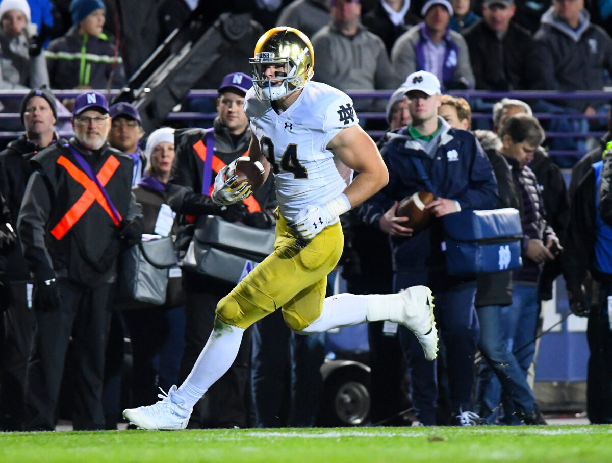 Cole Kmet set to graduate from Notre Dame