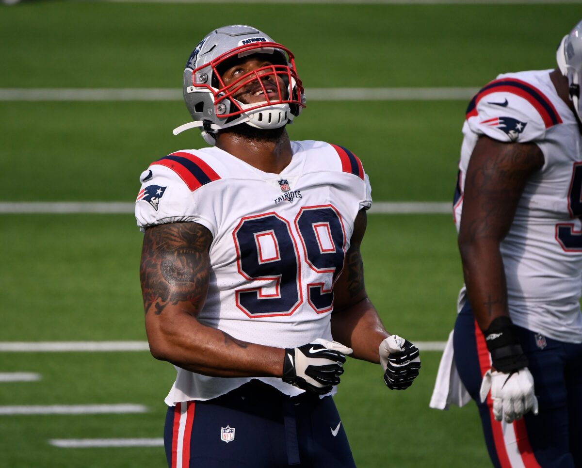 Report: Texans sign former Patriots DT Byron Cowart