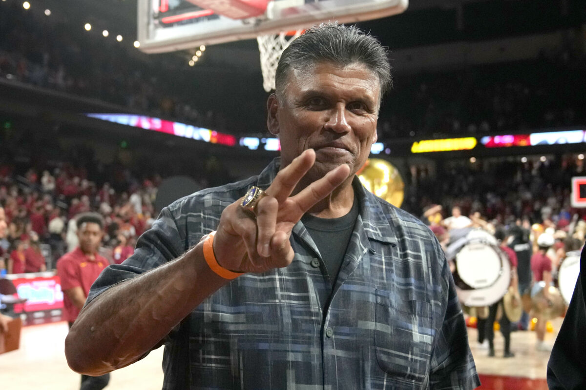 Anthony Munoz will share stories and insights with Trojan fans on June 4