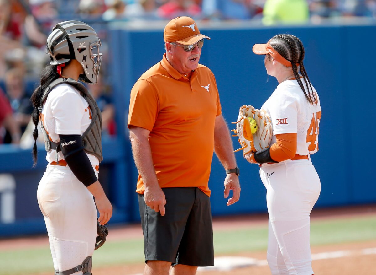 No. 13 Texas drops game one of Super Regional to No. 4 Tennessee