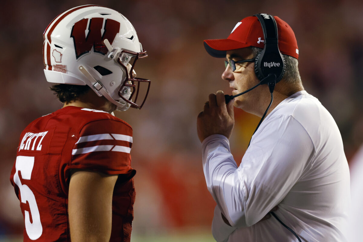 Report: Former Wisconsin HC Paul Chryst to become Texas assistant