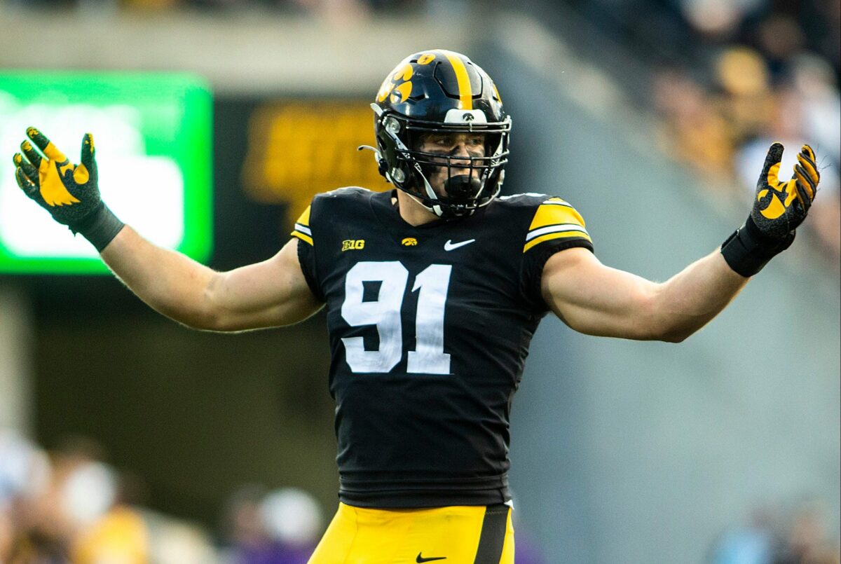 5 things to know about Packers’ first-round pick Lukas Van Ness