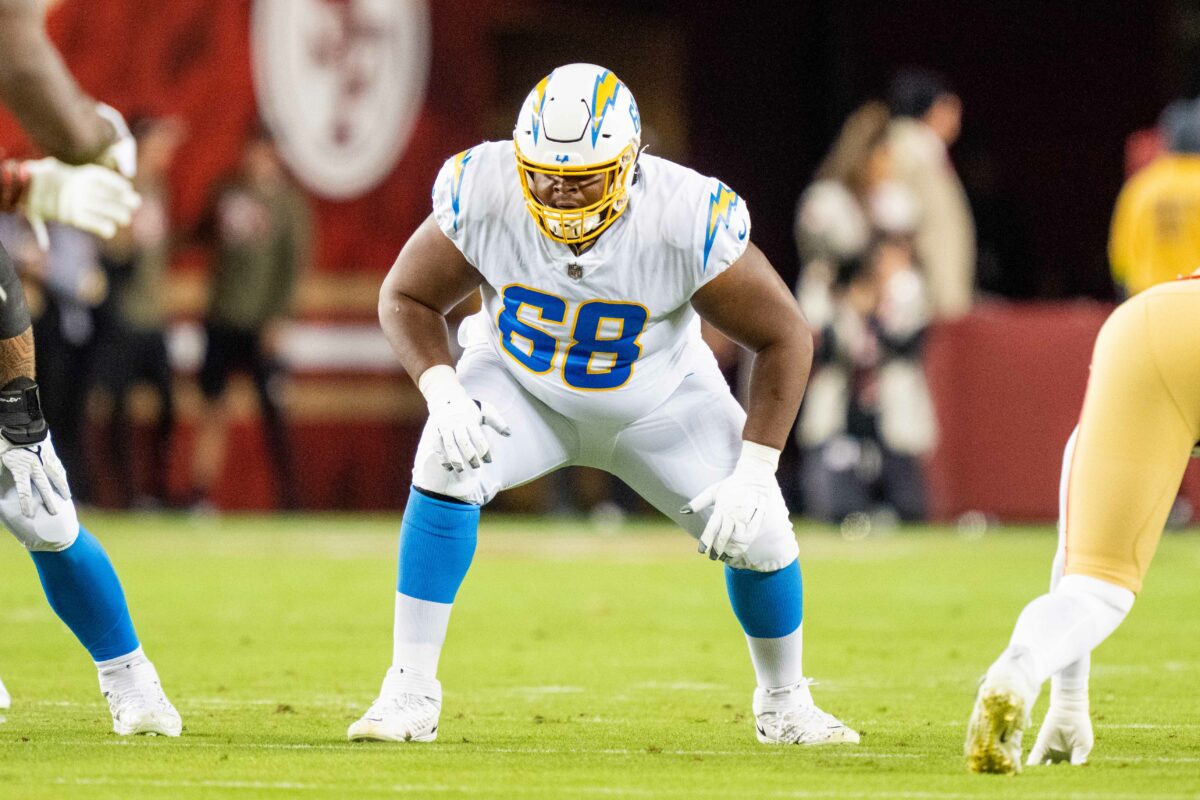Chargers’ Jamaree Salyer explains difference in approach between guard and tackle positions