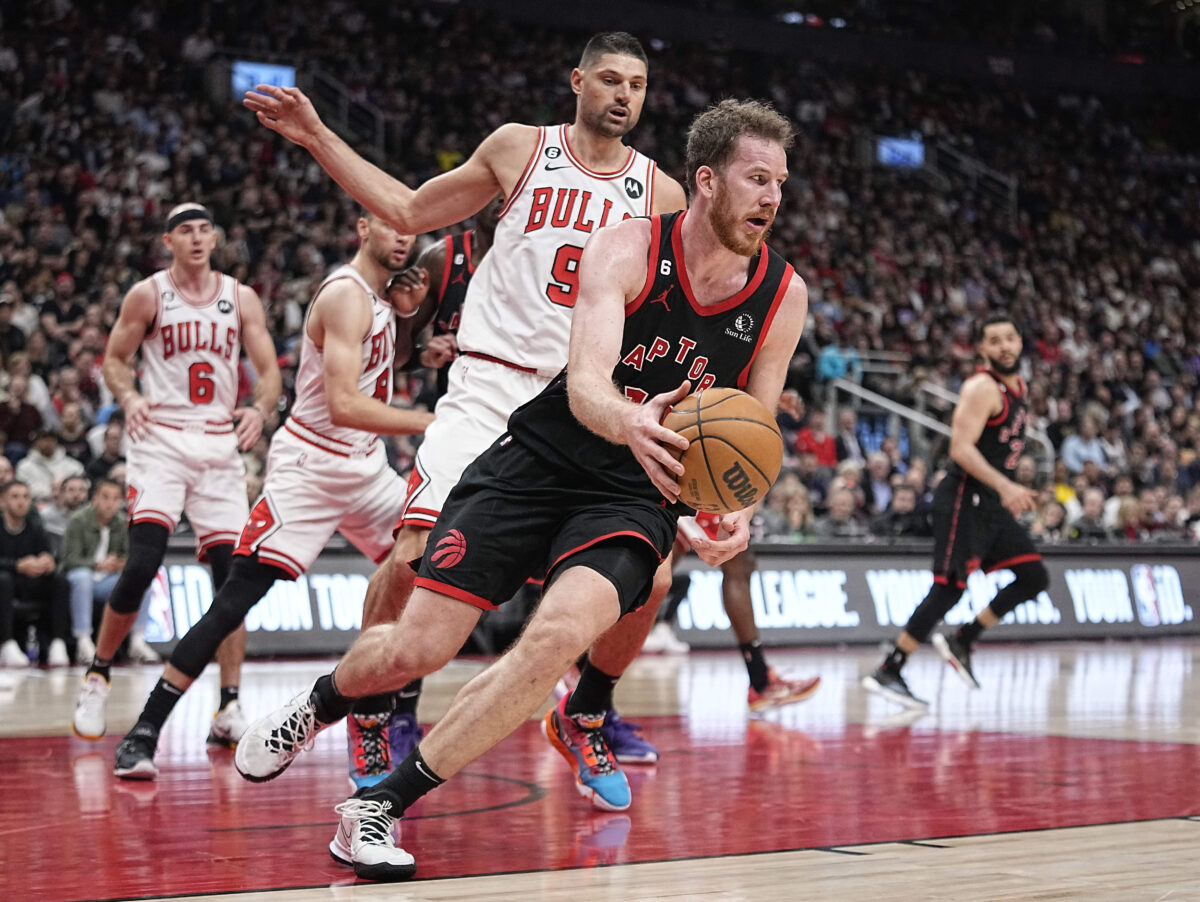 Jakob Poeltl listed as potential Chicago Bulls free agency target