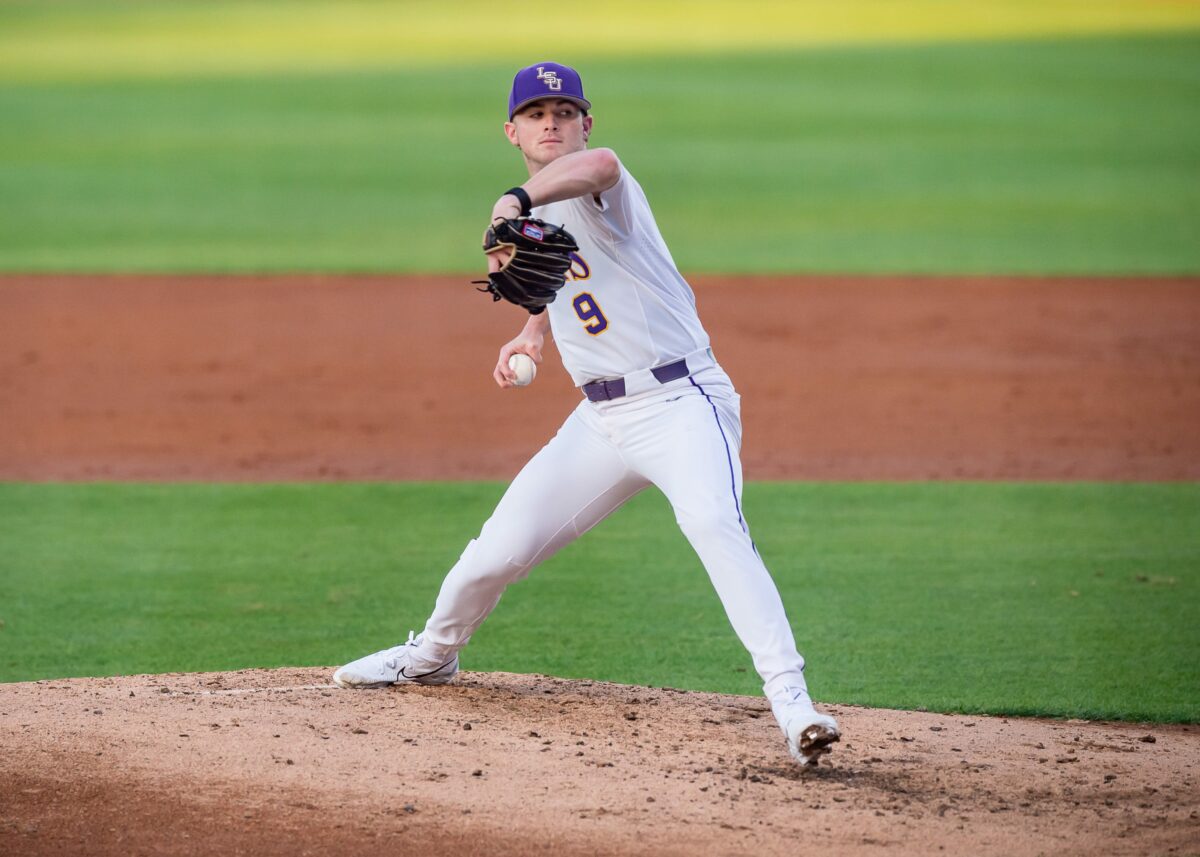 LSU’s bullpen implodes as Mississippi State takes Game 2