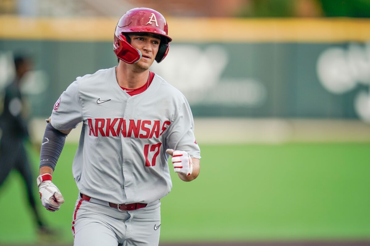 Diamond Hogs win share of SEC title even in defeat