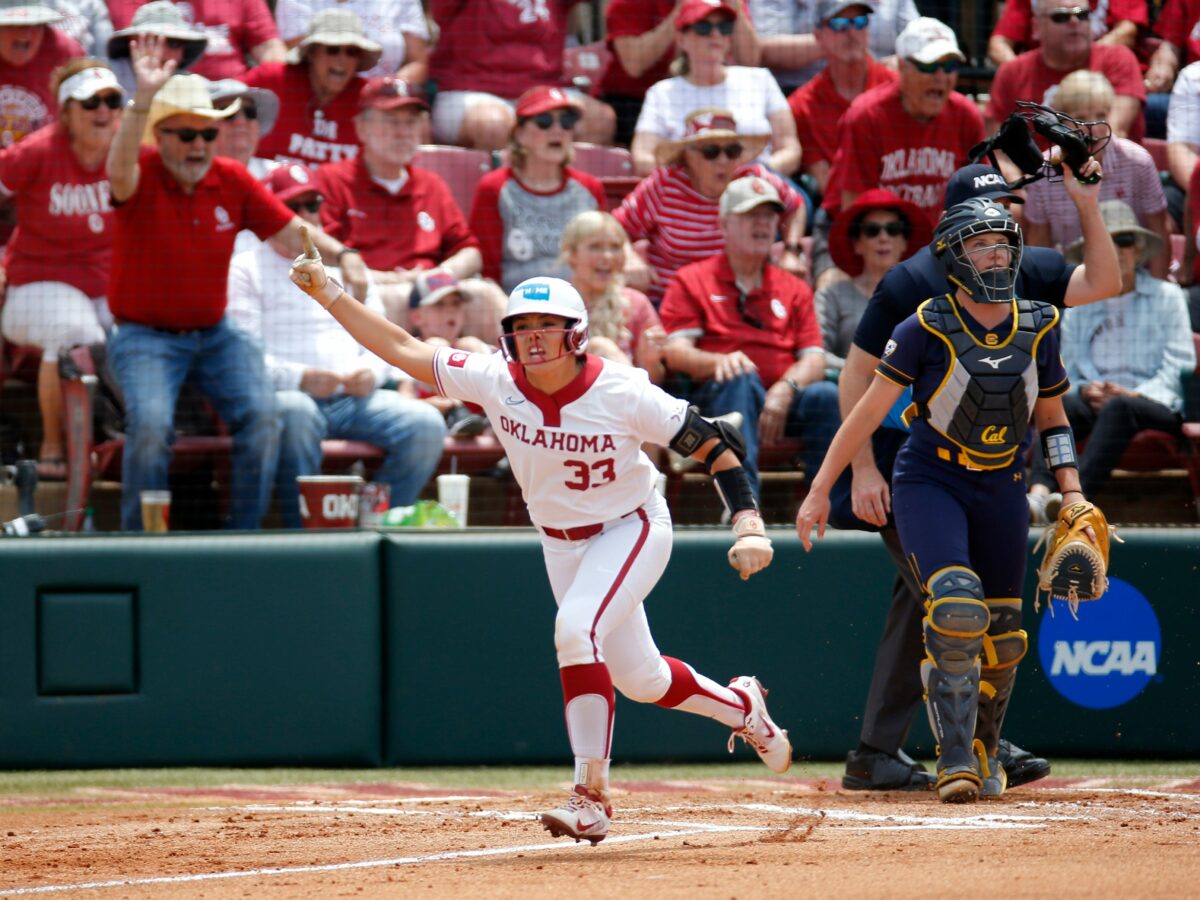 Oklahoma Sooners advance to super regionals with 16-3 win over Cal