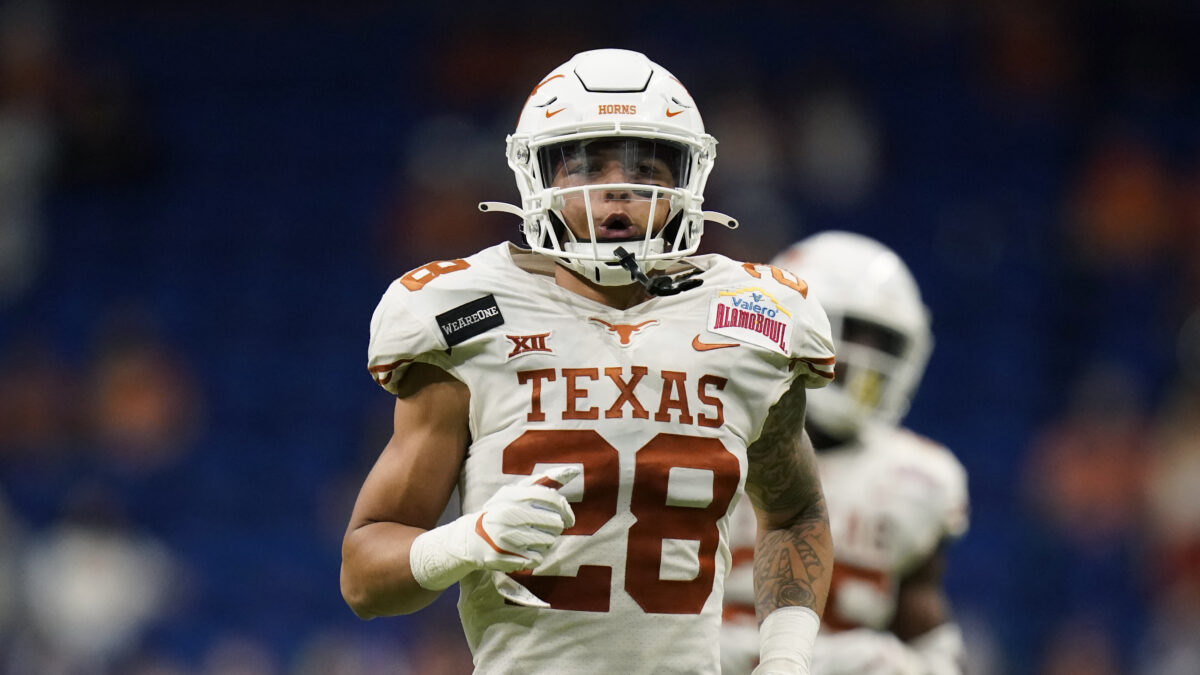 Experienced defensive backfield is advantageous for Texas in 2023
