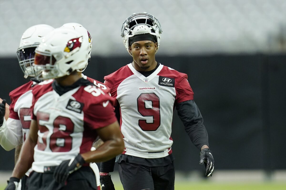 Isaiah Simmons works with defensive backs in OTAs