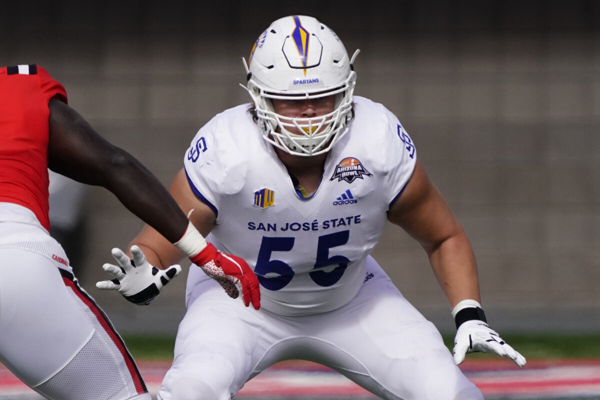 Dolphins invite XFL OL to 2023 rookie minicamp